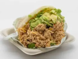 Arepa de Pollo & Aguacate