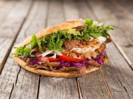 Kebab (Pan De Pita) Pollo, Ternera O Faláfel