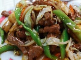 Ternera con pimientos verdes — Chinatown 2 Ciudad Jardín