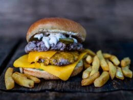 Big Burger — Come y calla