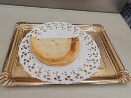 Empanadilla Hojaldre De Jamón York Y Queso — Mamma leone