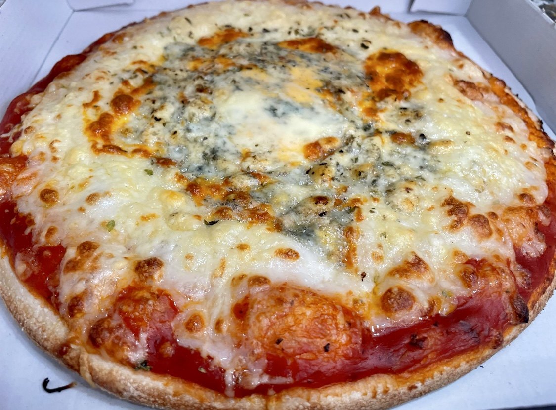Pizza 5 Quesos — Mamma Leone