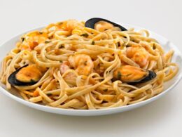 Tallarines A La Marinera Con Gambas — Mamma leone