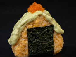 84.Onigiri salmón salteado — Sushi go