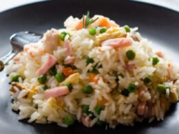 Arroz tres delicias 三炒饭 — Yakimanzi